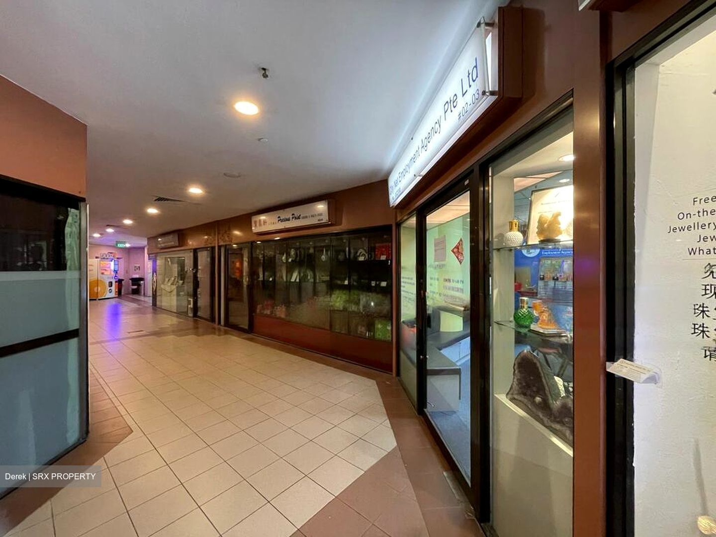 Furama City Centre Singapore (D1), Shop House #462648301